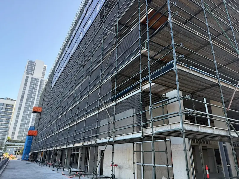 Large multi-level scaffold structure on a NSW construction site